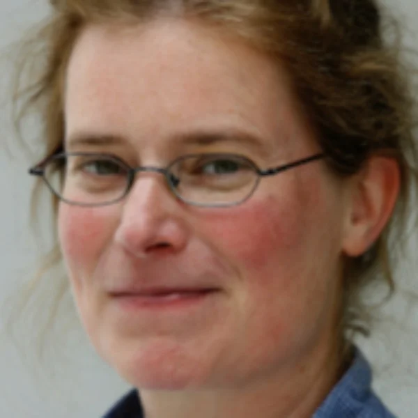 Robyn Handel
