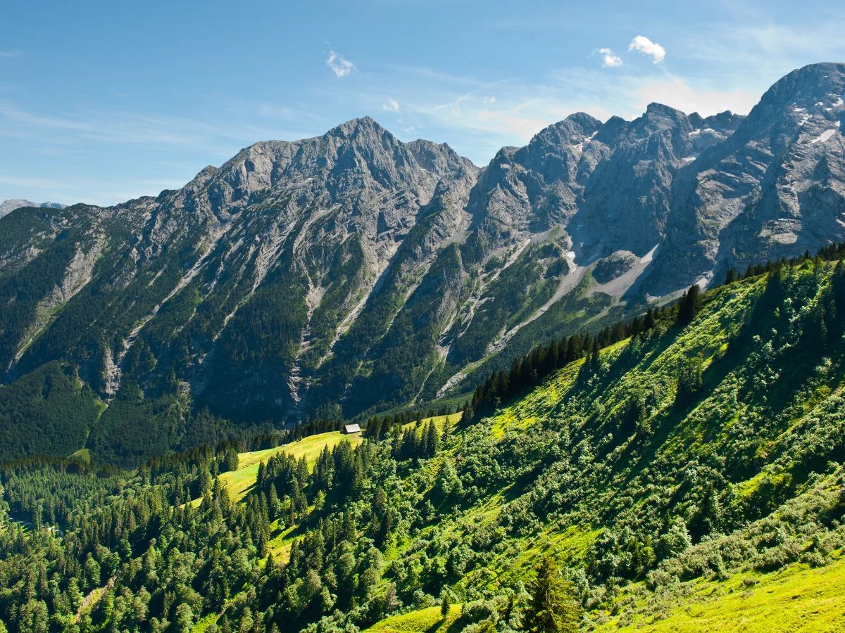 Bayerische Alpen. Tradition trifft moderne Transformation, Nachhaltigkeit und Gemeinschaft. Bild 2