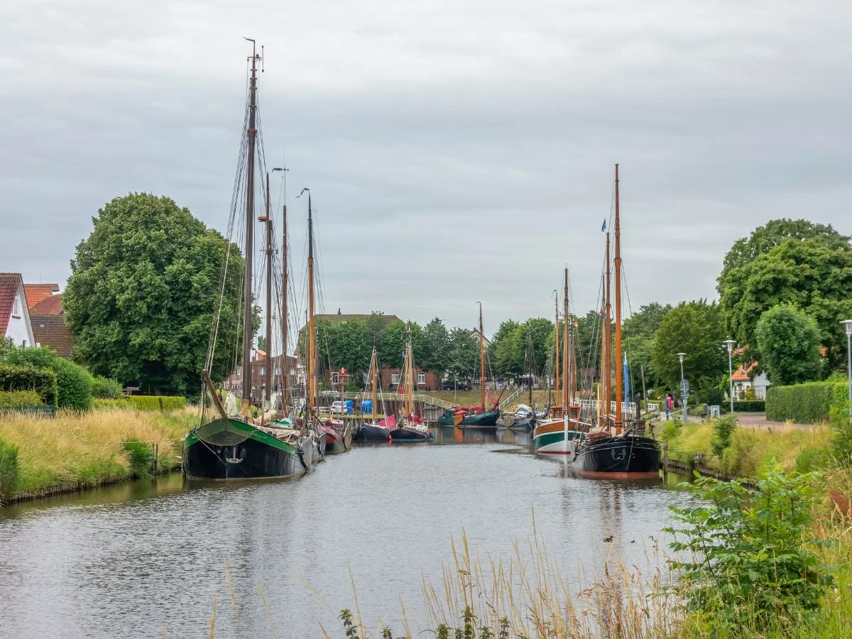 Carolinensiel. Wie bewahrt man das maritime Erbe? Die historischen Einflüsse und aktuellen Herausforderungen an der ostfriesischen Küste. Bild 1