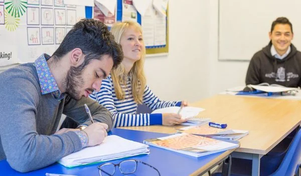 Englisch Bildungsurlaub Sprachkurs 5 & 10 Tage, alle Niveaustufen - Bournemouth, Südengland Bild 2