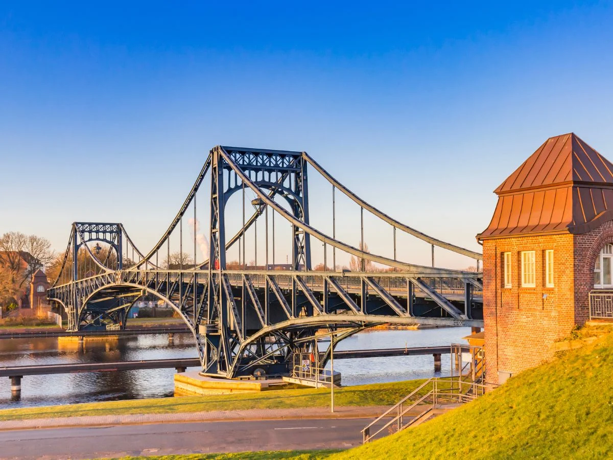 Wilhelmshaven. Eine Küstenstadt am Strom der Zeit.  Bild 1