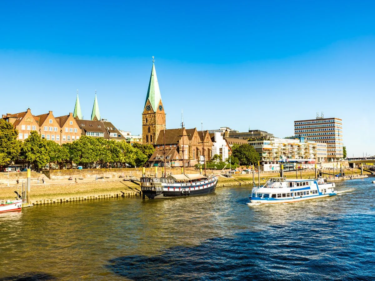 Bremen. Freie Hansestadt Bremen - Der Zwei-Städte-Staat zwischen Vergangenheit und Gegenwart. Bild 1