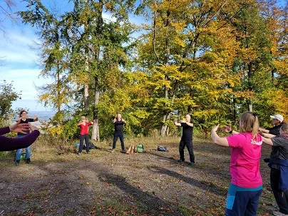 Resilienz stärken in Beruf und Alltag durch Qigong und achtsames Naturerleben Bild 1