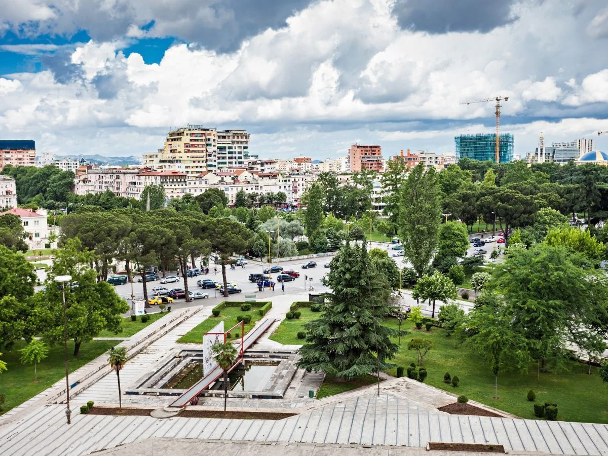 Tirana. Die albanische Hauptstadt im Wandel zwischen postsozialistischer Transformation und europäischer Zukunft. Bild 2