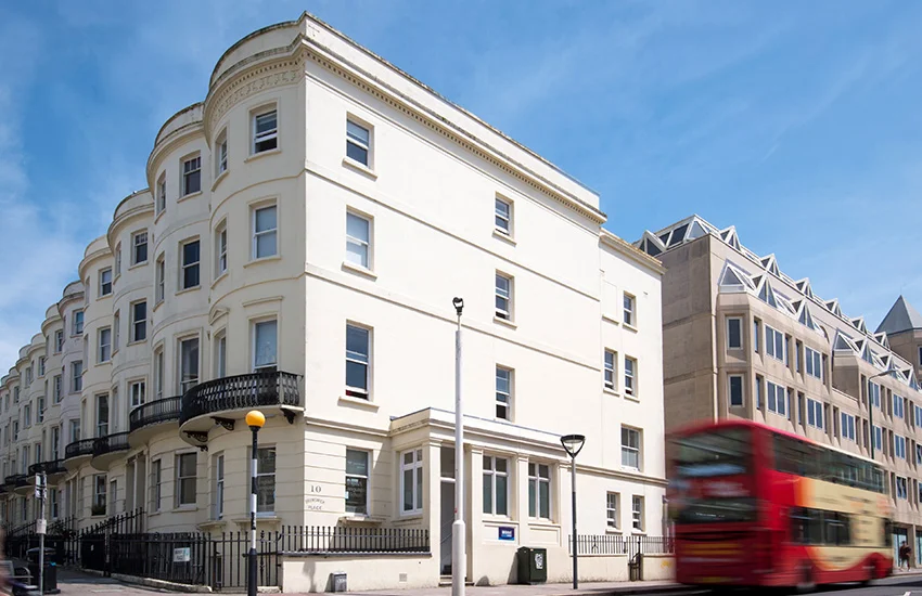 Oxford International in Brighton - 5 oder 10 Tage Bild 1