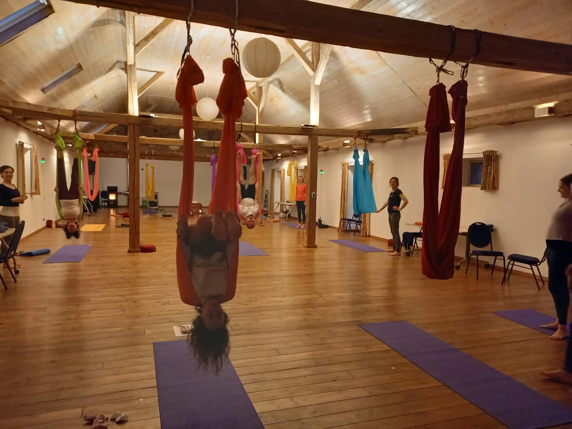 HEIMAT - Eine Reise zu dir selbst - AERIAL-YOGA trifft LIFE-TRUST Bild 2