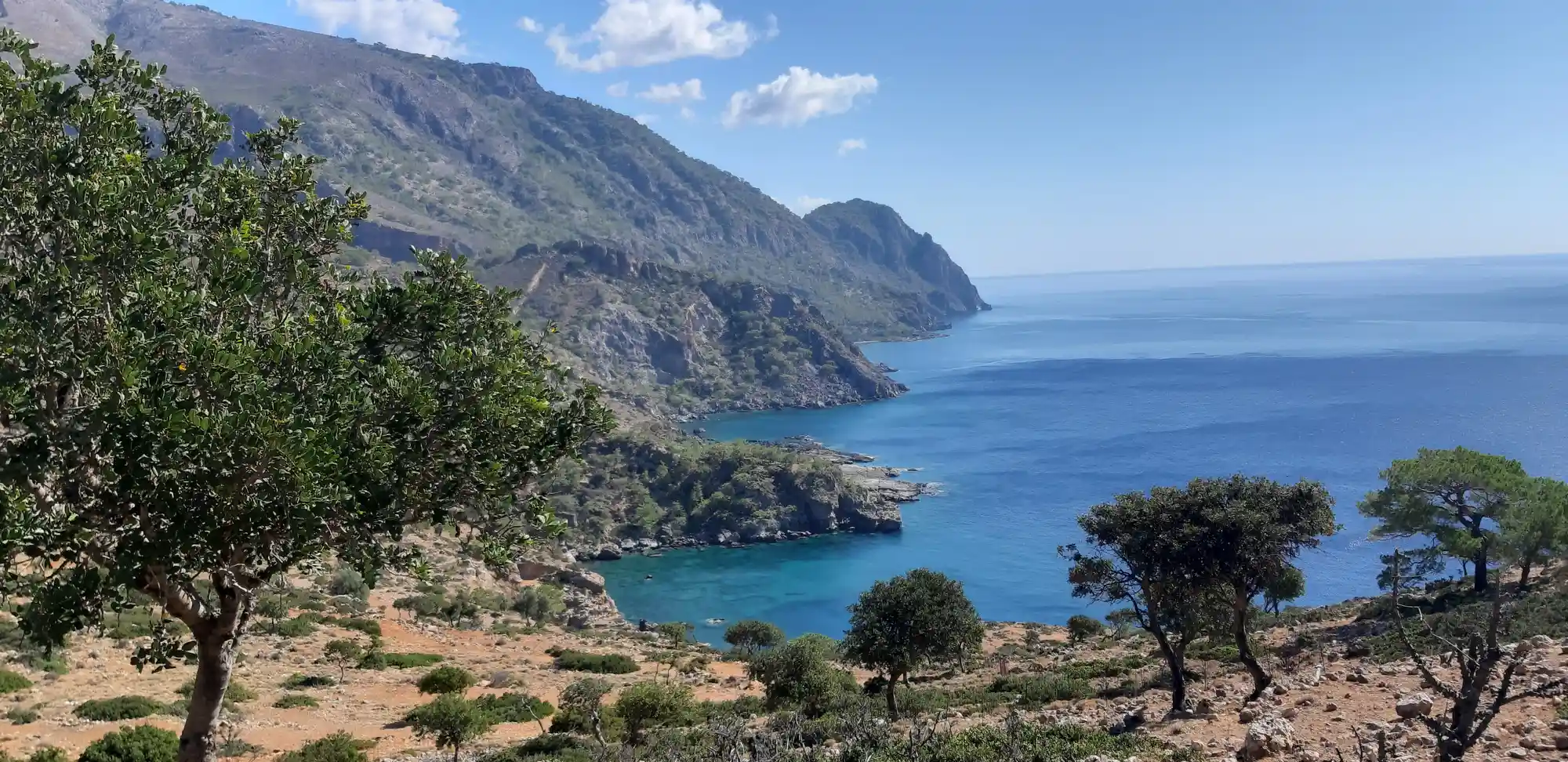 Auf neuen Wegen zu ganzheitlichem Wohlsein: Yoga und Naturerfahrung auf Kreta       Bild 2