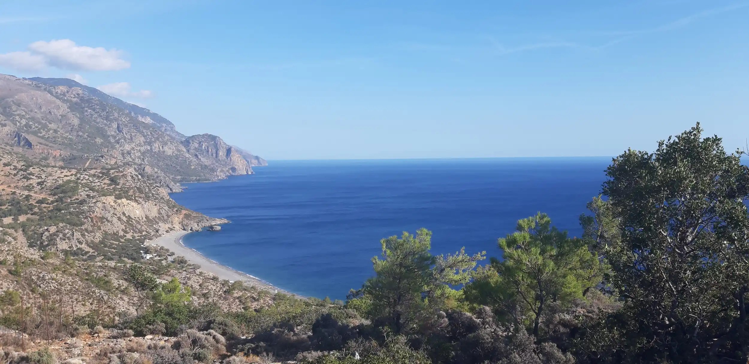 Auf neuen Wegen zu ganzheitlichem Wohlsein: Yoga und Naturerfahrung auf Kreta       Bild 1