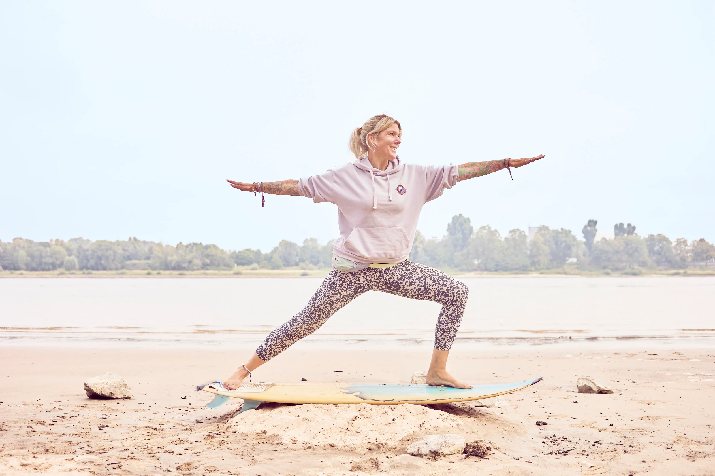 Die Wellen des Lebens surfen – MBSR, Yoga und Natur für Entspannung und innere Stärke Bild 1