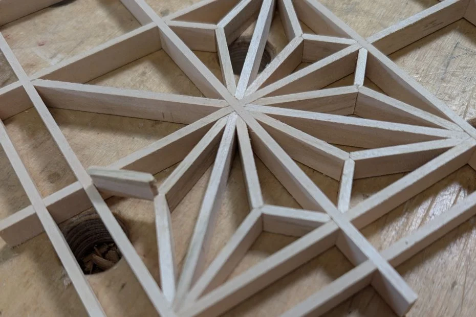 Yoga und handwerkliches Arbeiten mit Holz - Stressbewältigung und Achtsamkeit neu denken Bild 1