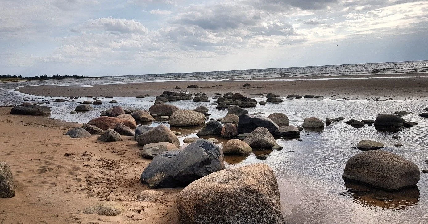 Achtsames Yoga und Rückentraining für Beruf und Alltag in Frankfurt Bild 1