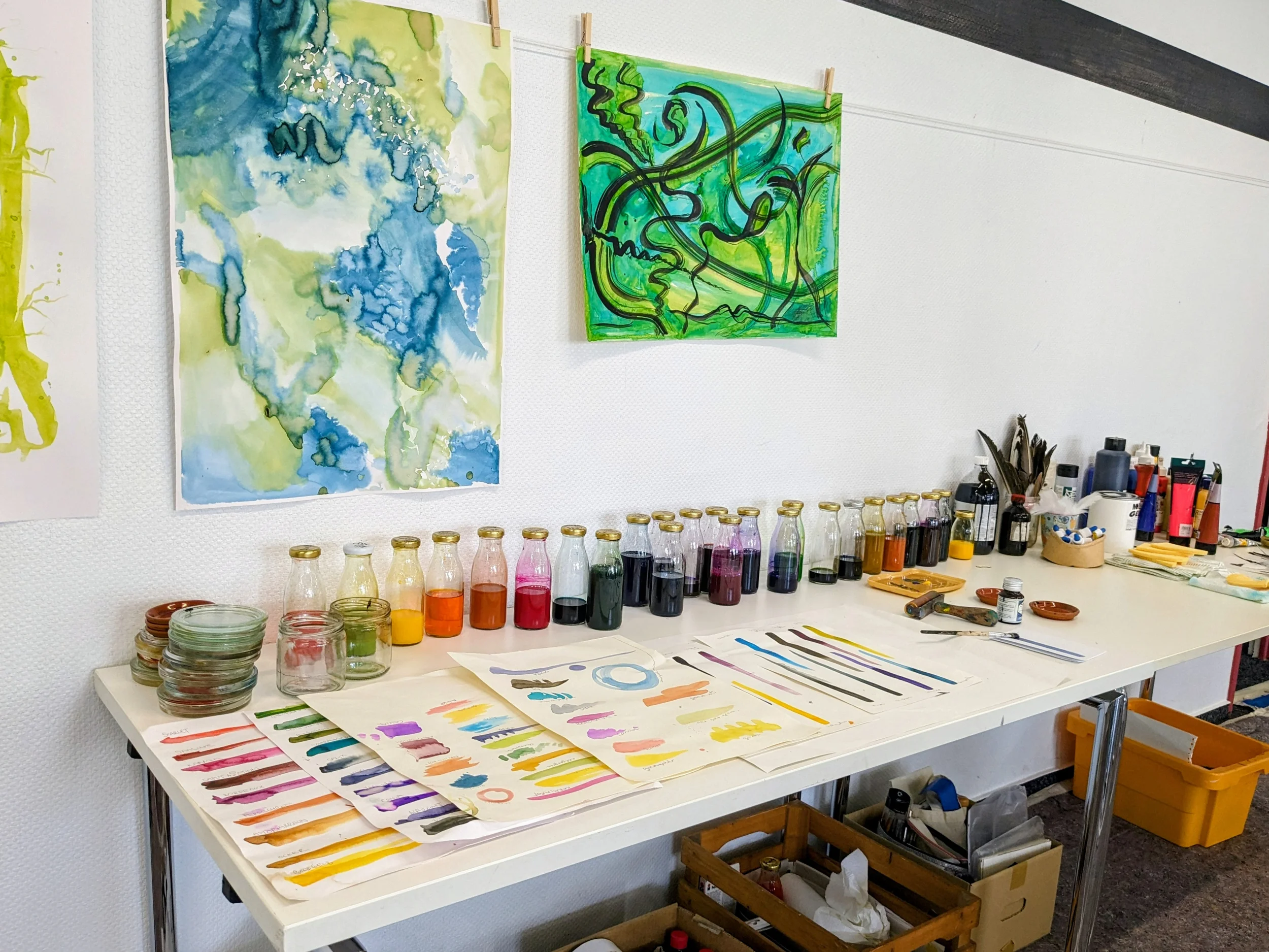 SCHMUCKschmieden und der Weg dahin: eine bunte Palette künstlerischer Techniken für den Beruf Bild 2