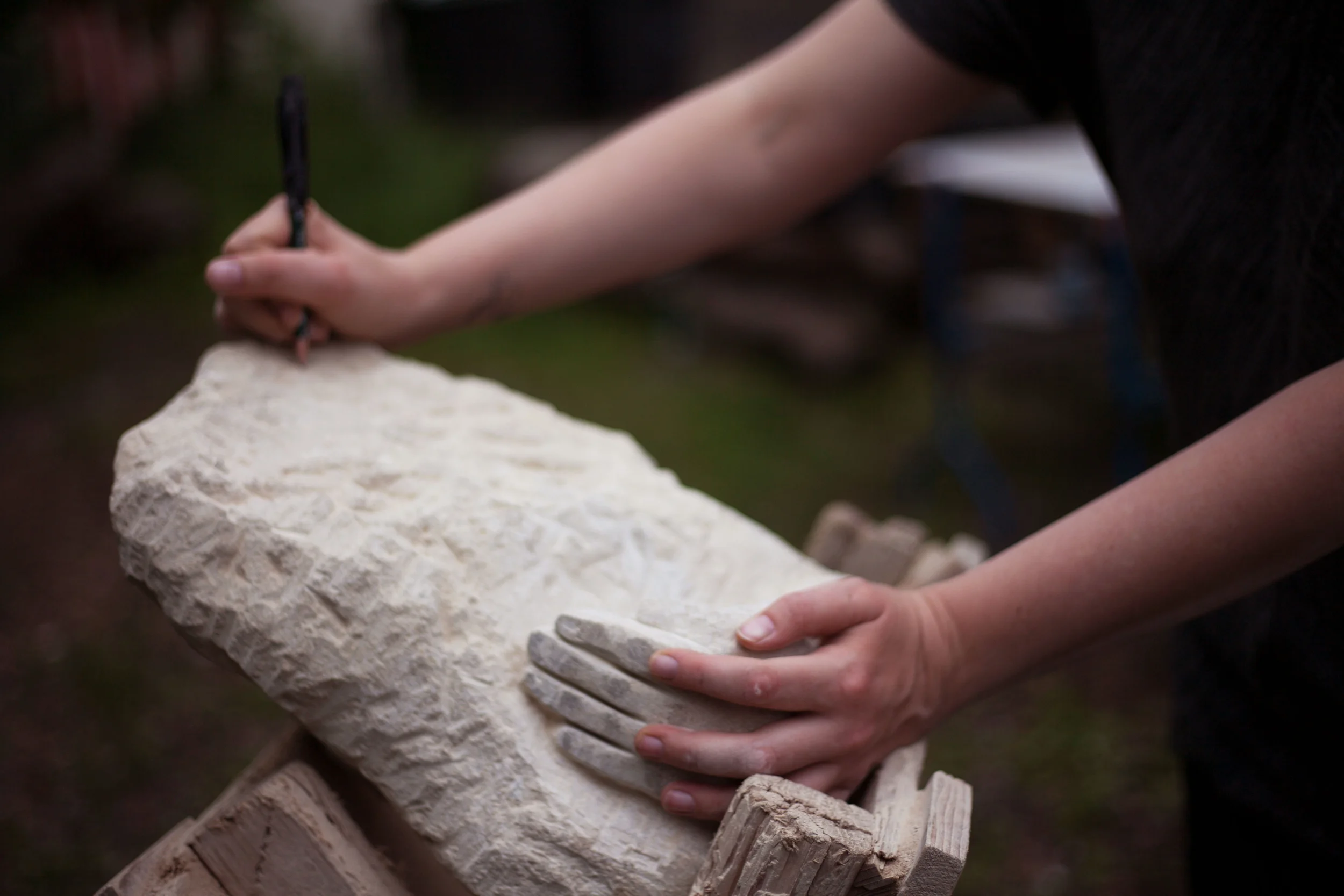 Steine aufwecken – Intuitives Arbeiten mit Marmor Bild 1