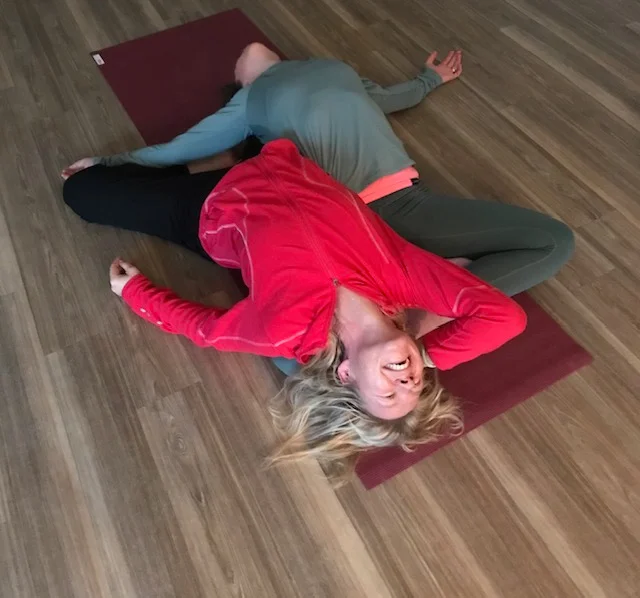 Agile Bodies in a Fragile World. Werde Anti-Stress Botschafter/in im Job. Bewegung, Yoga, Tanz, Sport Bild 1