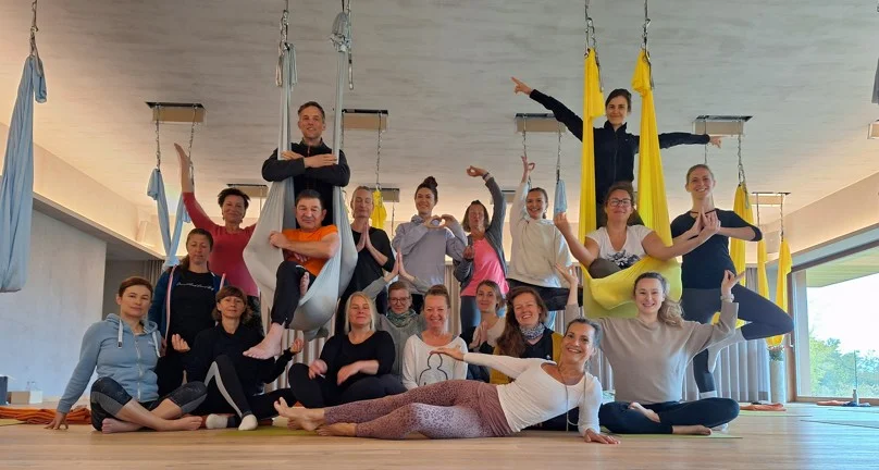 AERIAL-YOGA trifft LIFE-TRUST - Im SOAMI am Millstätter See (Österreich) Bild 1