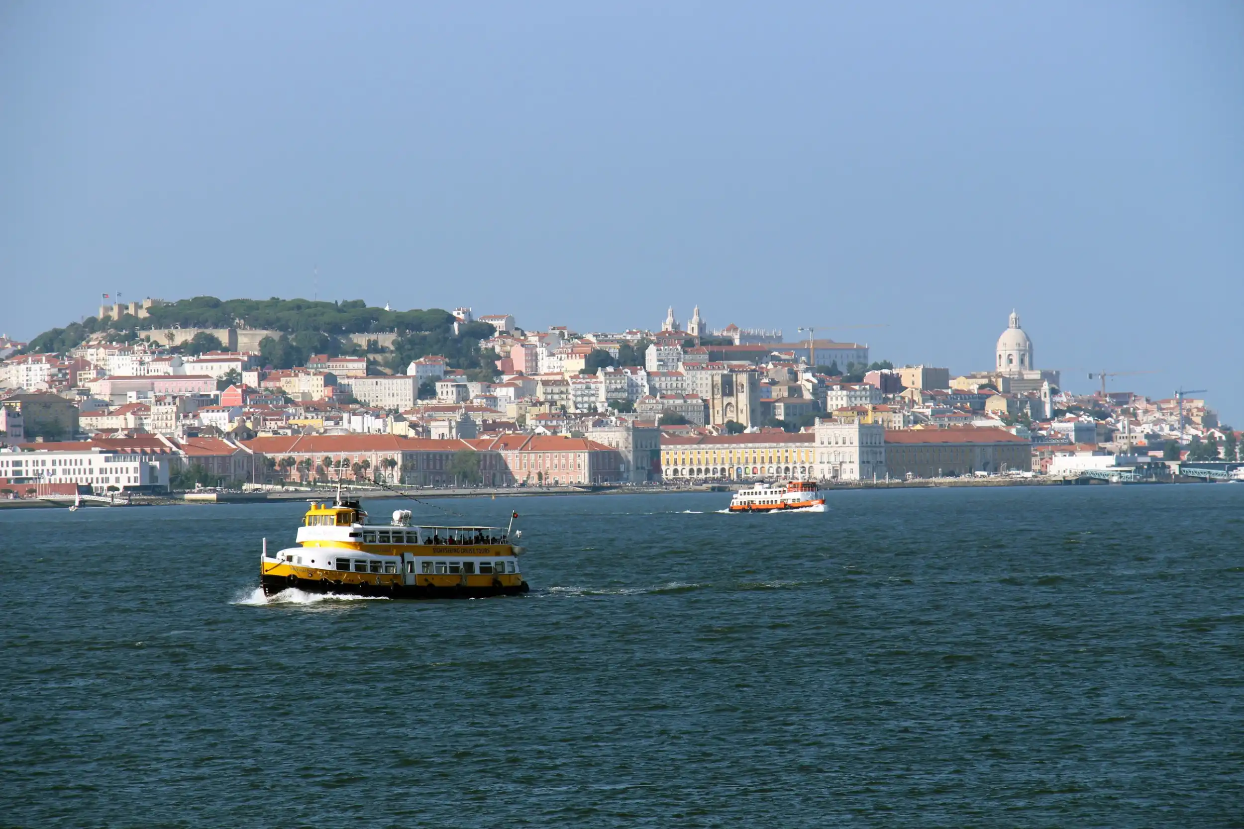 Spurensuch in Lissabon, aktueller Touristenhotspot.  Portugal – Seefahrernation, ehemals Weltmacht im Westen Europas Bild 1