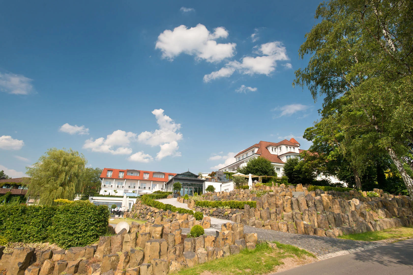 Yoga, Achtsamkeit und Meditation im Wellnesshotel inmitten der Natur des Westerwaldes Bild 1