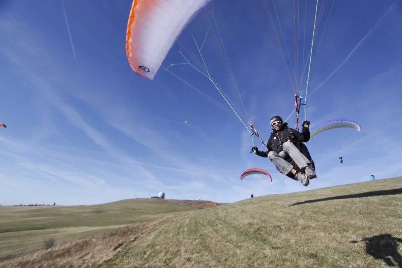 Gleitschirm-Kombikurs mit Abschluss Höhenflugausweis in der Rhön - Paragliding Theorie und Praxis Bild 2