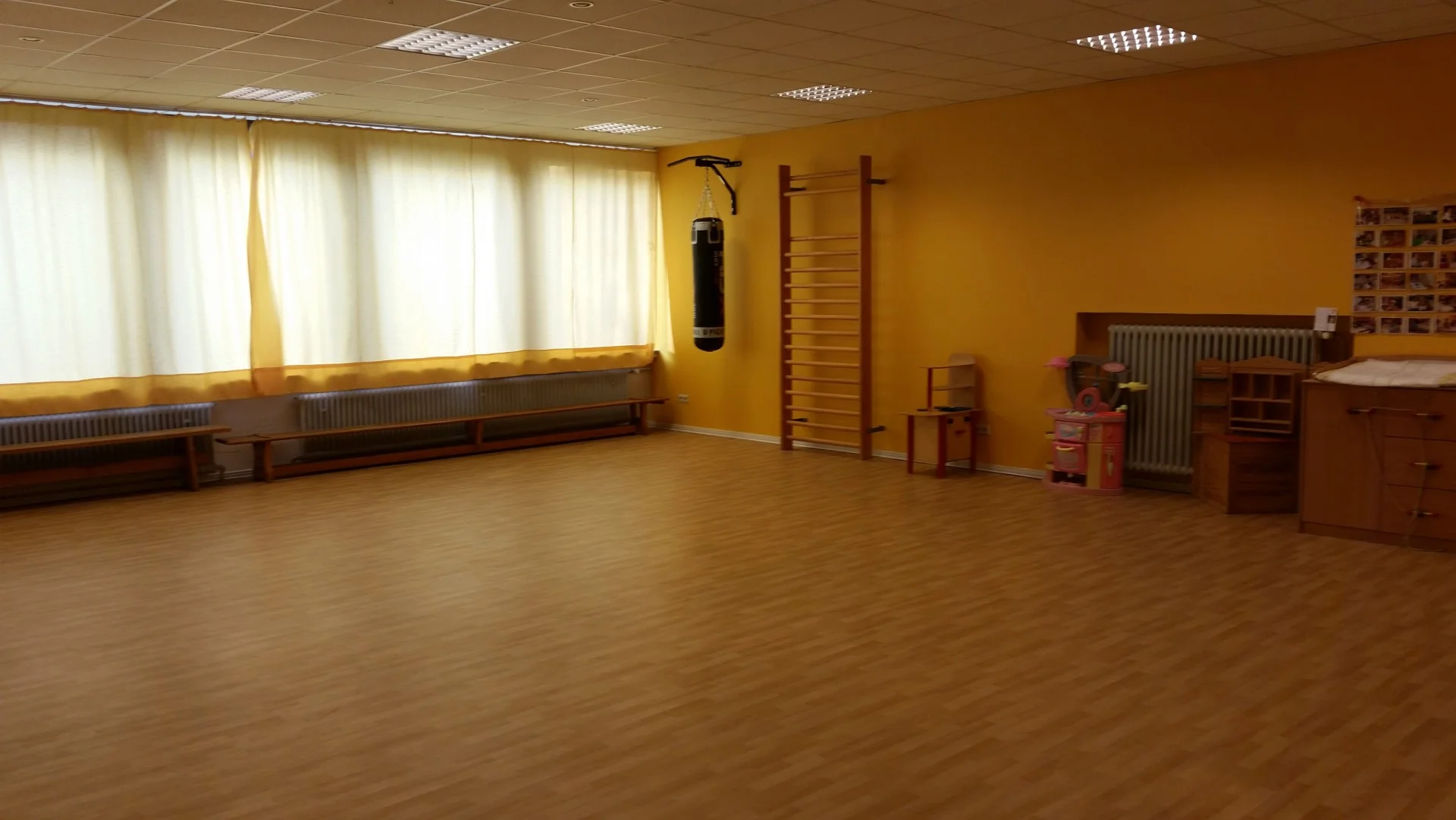 Stressbewältigung am Arbeitsplatz- Gesundheitsprävention durch gesunde Wahrnehmung des Rückens Bild 2