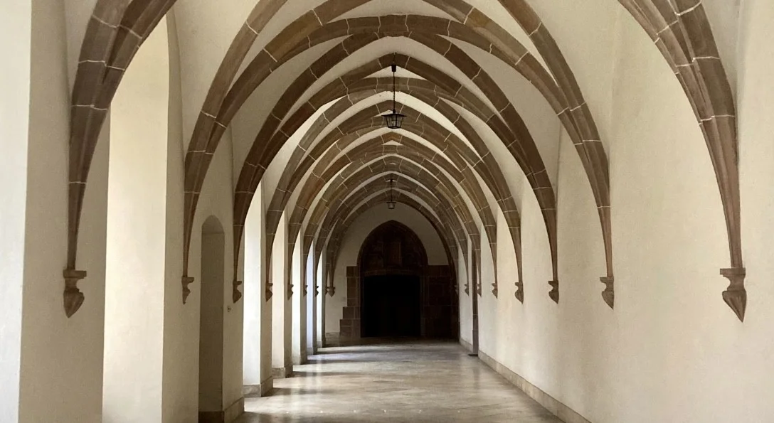 Achtsamkeit & Stressbewältigung im Kloster: Methoden zur Steigerung von Konzentration und Resilienz im Berufsalltag Bild 2