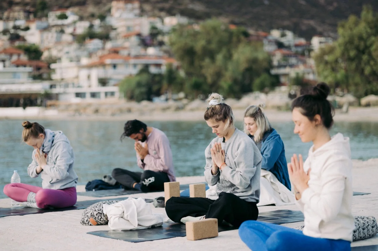 200h Hatha & Vinyasa Yogalehrer Ausbildung in Portugal Bild 1