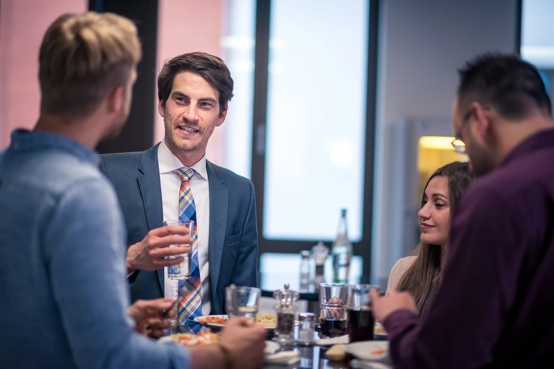 Berufsbegleitender Masterstudiengang Mergers & Acquisitions (LL.M. / EMBA) Bild 1