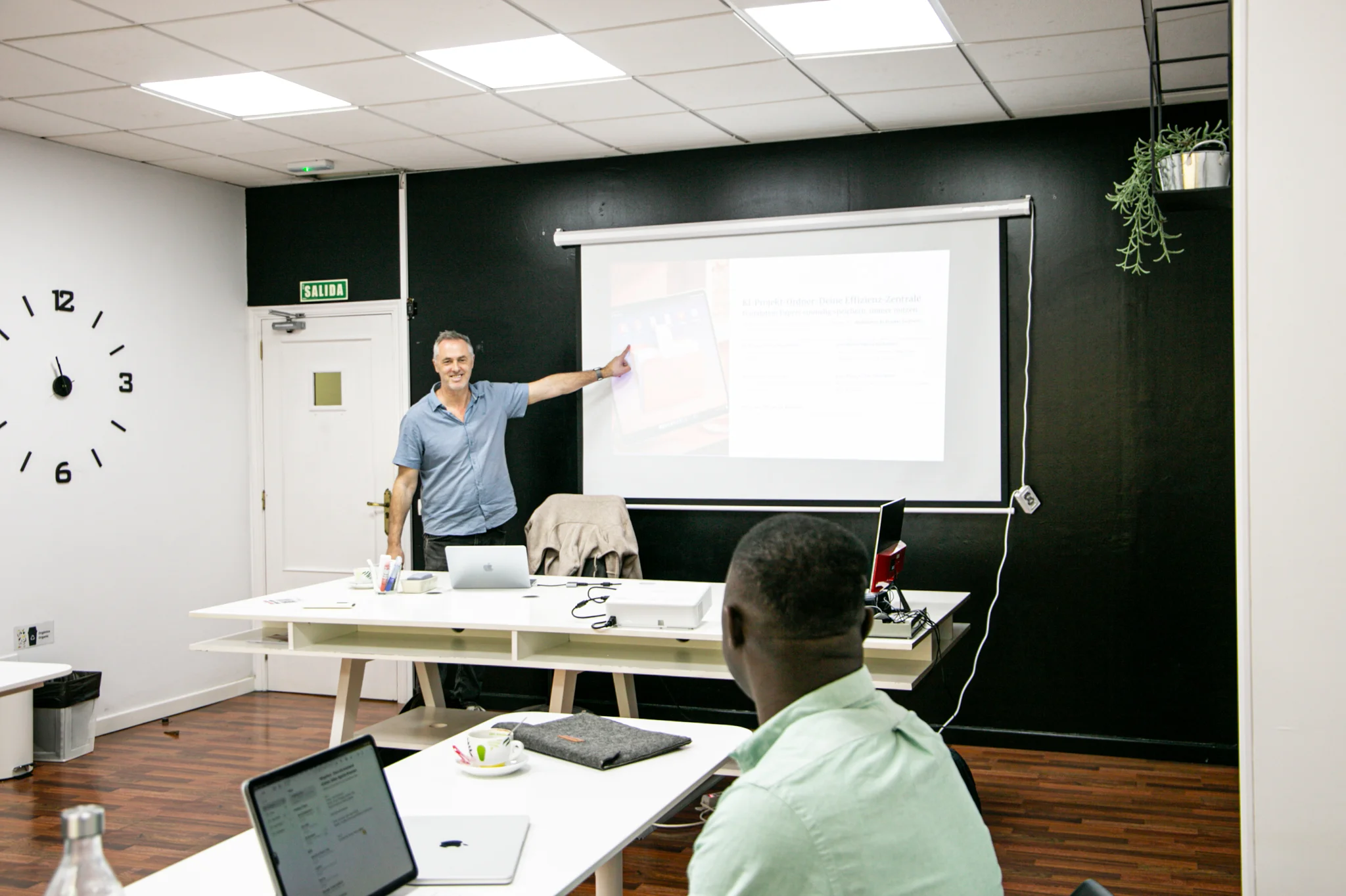 AI First Mindset Kurs Für Deutsche Fachkräfte – 5-Tage-Intensivkurs auf Teneriffa | 100% auf Deutsch Bild 2
