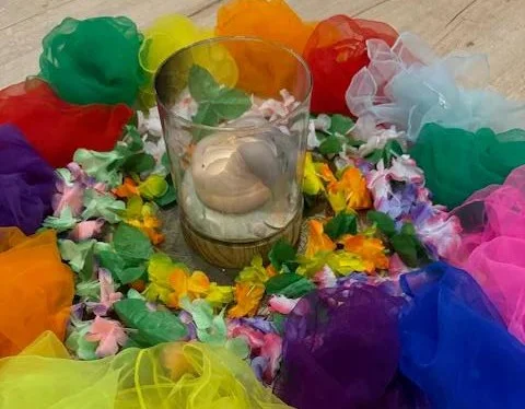 Kinderyogalehrer*in.  Bild 1