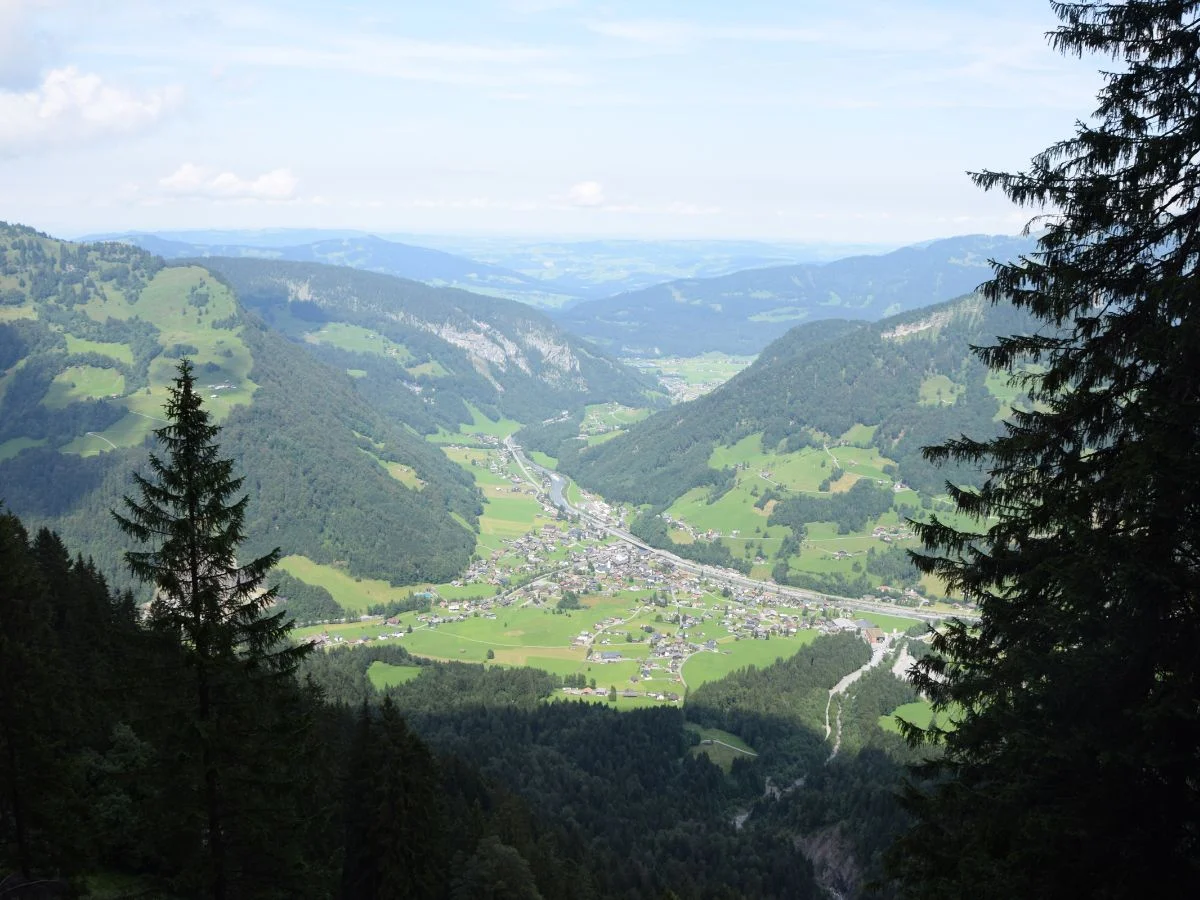 Bregenzerwald. Der Klimaschutz in den Allgäuer Alpen mit Impulsen zum nachhaltigen Leben. Bild 1