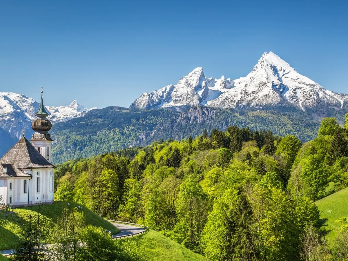 Berchtesgaden am Königssee. Der Nationalpark Berchtesgaden im Spagat zwischen Naturschutz, Tourismus und Klimaanpassung. Bild 1