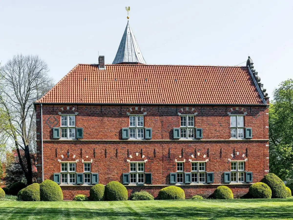 Ostfriesland/Leer. Von der Wasserstraße zum Moor – Nachhaltige Nutzung im Spannungsfeld. Bild 2