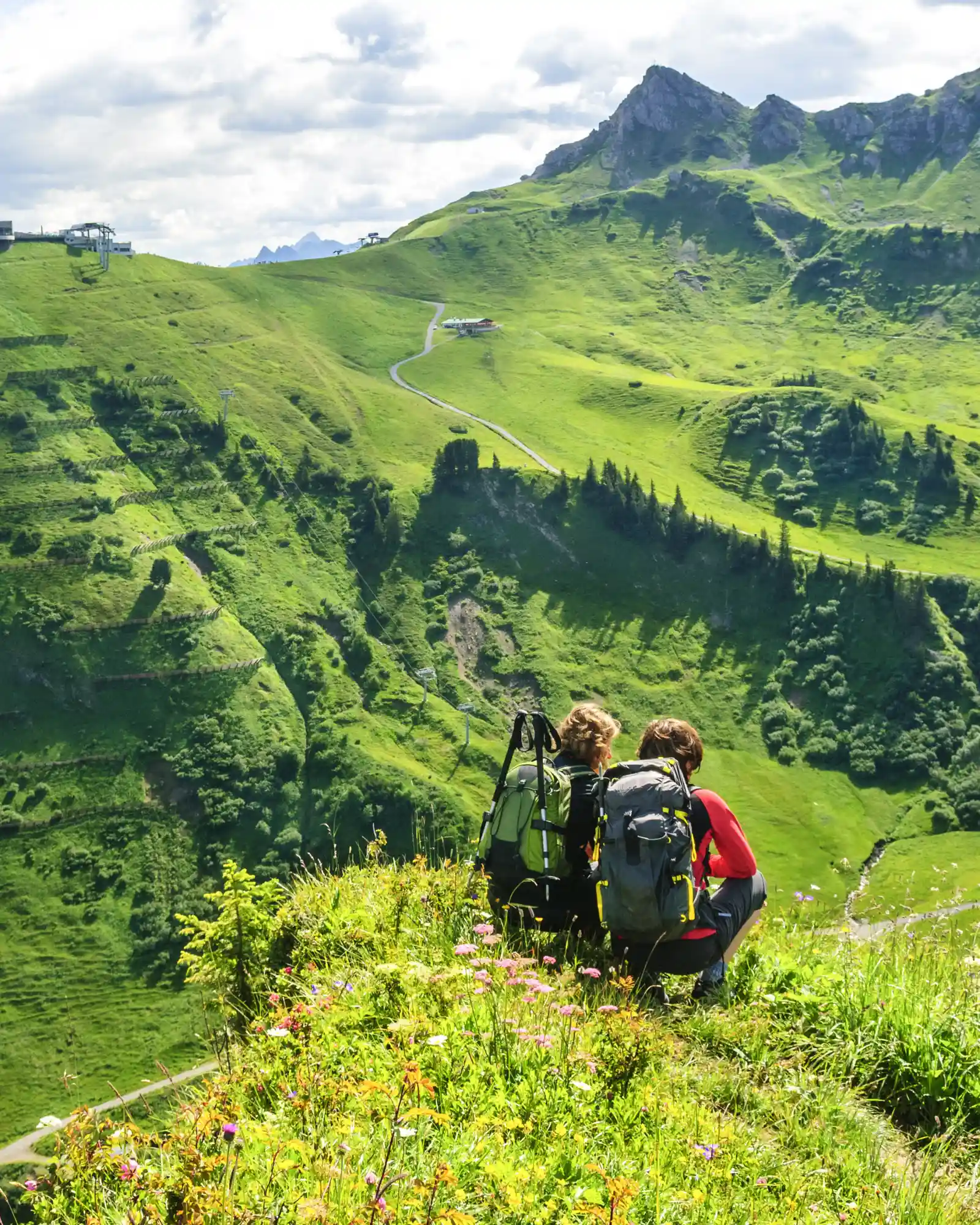 Seealpen, Bergregion an der Grenze -  Die Alpen als Grenze oder verbindendes Element einer europäischen Zentralregion Bild 1