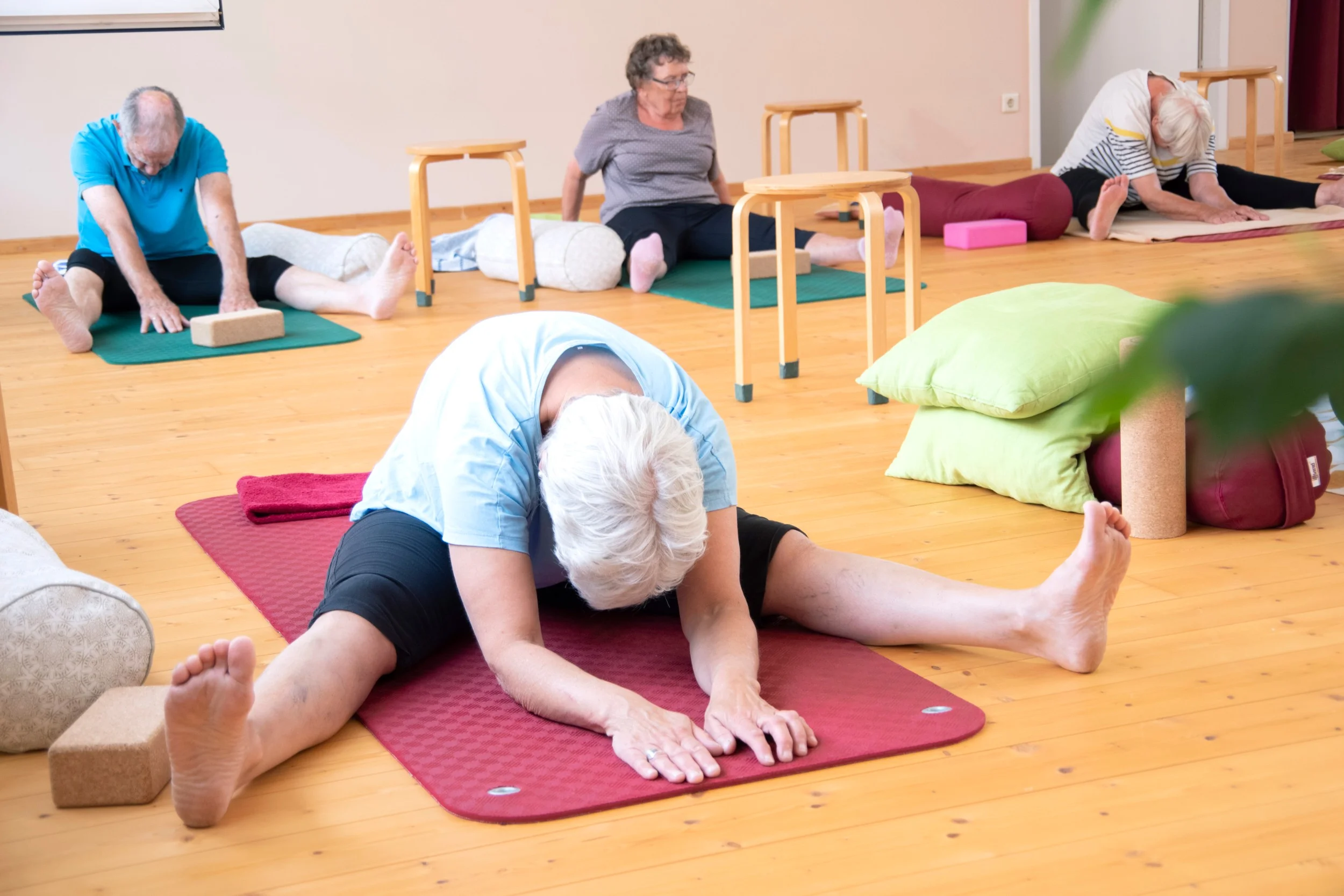 Klar & Kraftvoll – Yoga und Resilienztraining für Frauen in der Lebensmitte Bild 2