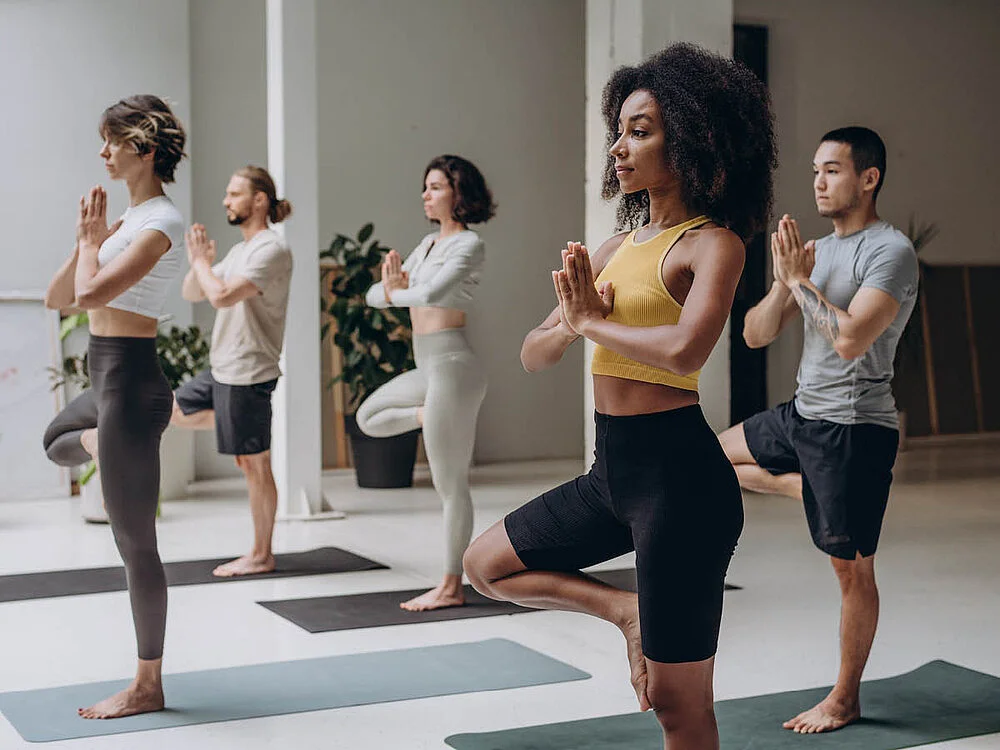 Yoga im Berufsalltag: Deine Auszeit für Körper & Geist | Berlin Bild 1