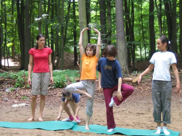 Kinderyogalehrer/in Bild 1