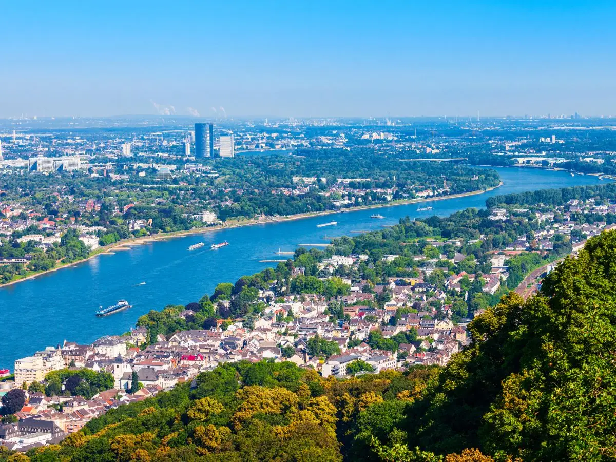 Bonn. Eine Stadt als Spiegel Deutschlands für Demokratie, Geschichte und Nachhaltigkeit. Bild 1