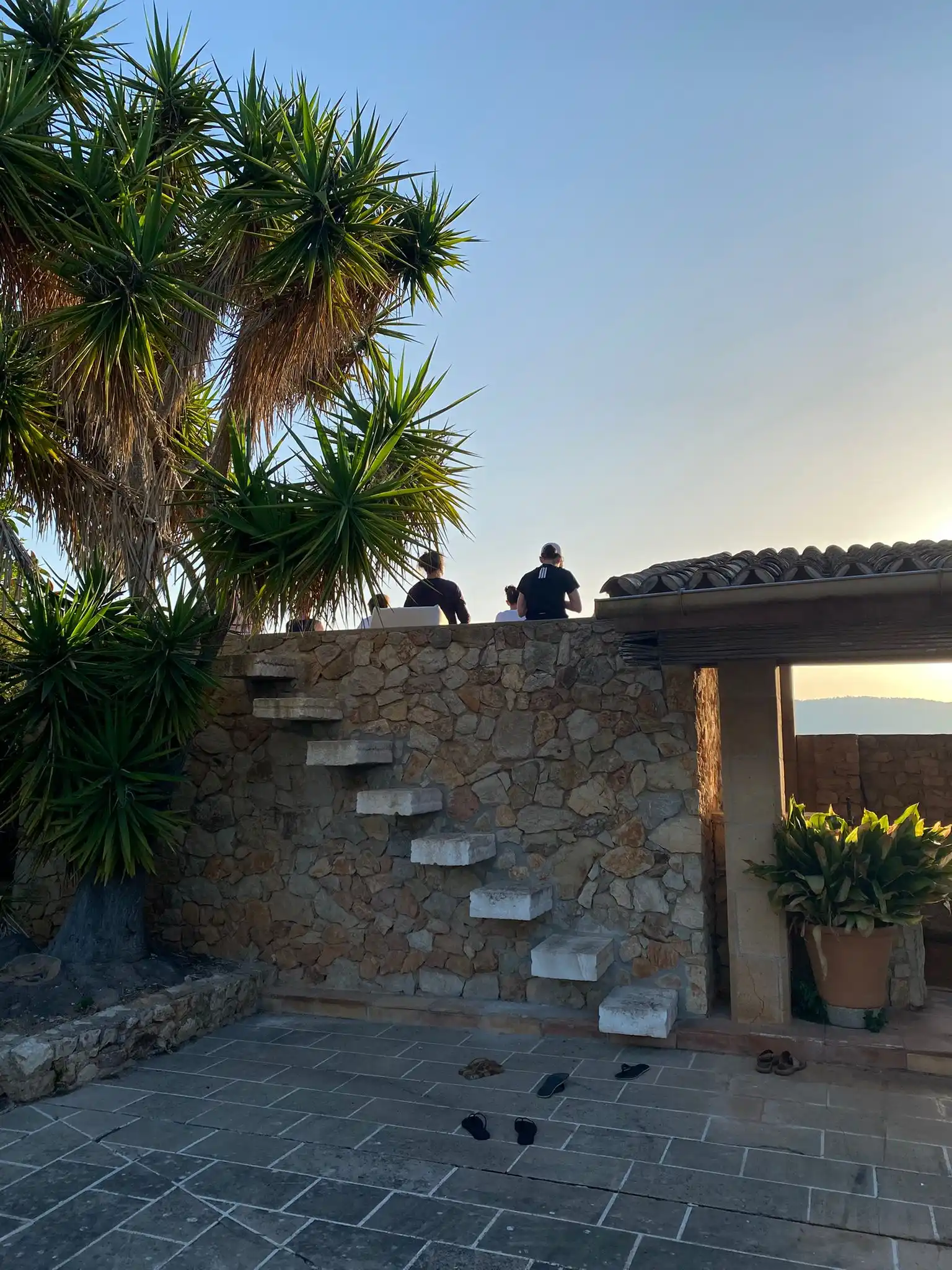 Selbstwirksamkeit und Stressresilienz mit Yoga auf Mallorca Bild 2