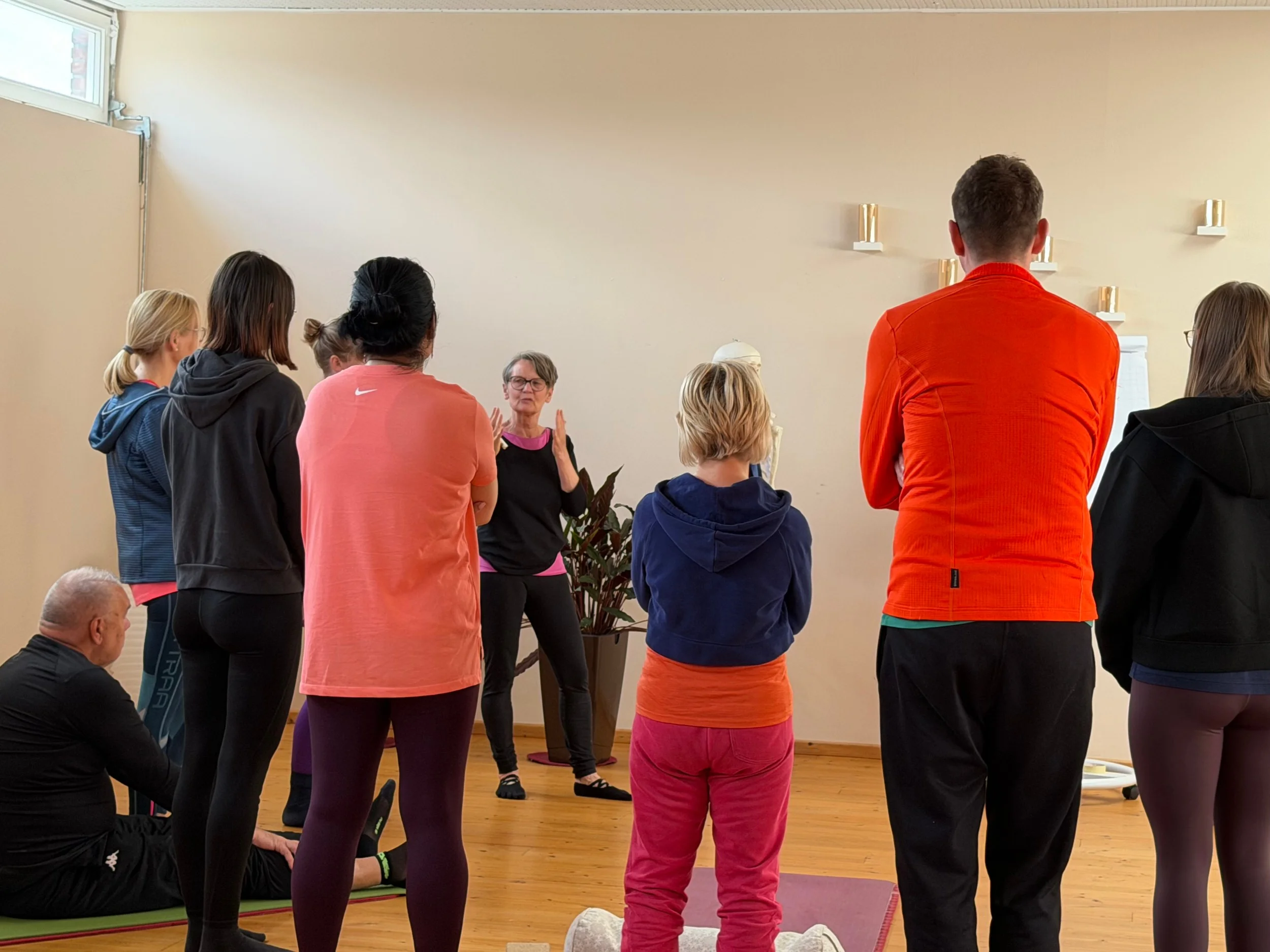 2027/Gesundheitskompetenz im Berufsalltag: Ernährung, Bewegung, Yoga und Resilienz Bild 2
