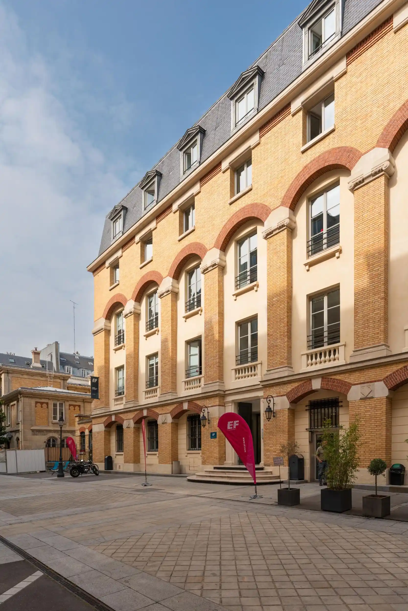 EF Sprachreisen: Französisch lernen in Paris (5 oder 10 Tage) Bild 1